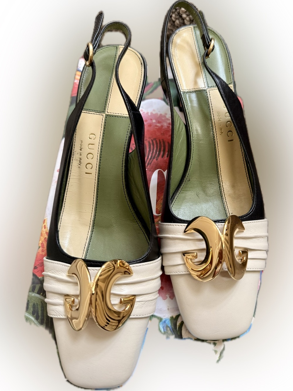 Gucci Two-Tone Cream and Black Slingback Heels with Gold Accent